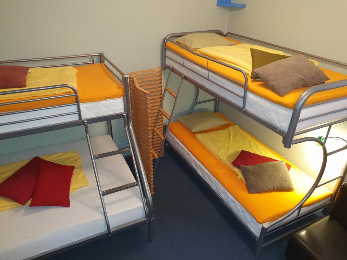 Freedom65 Hostel&Caravan Talin Exterior foto